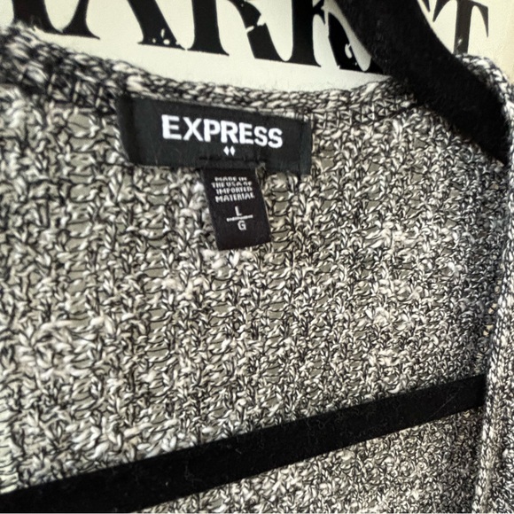 Black & White, Express Cardigan - Picture 5 of 5